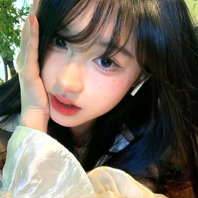 没用的谎言封面